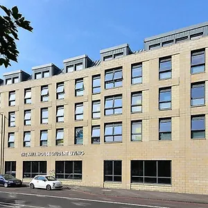  Apartment Mill House In