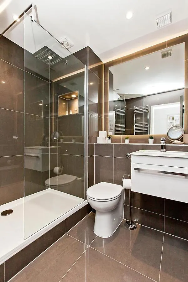 Modern & Spacious 1 Bed Apt, West End Edinburgh Apartment